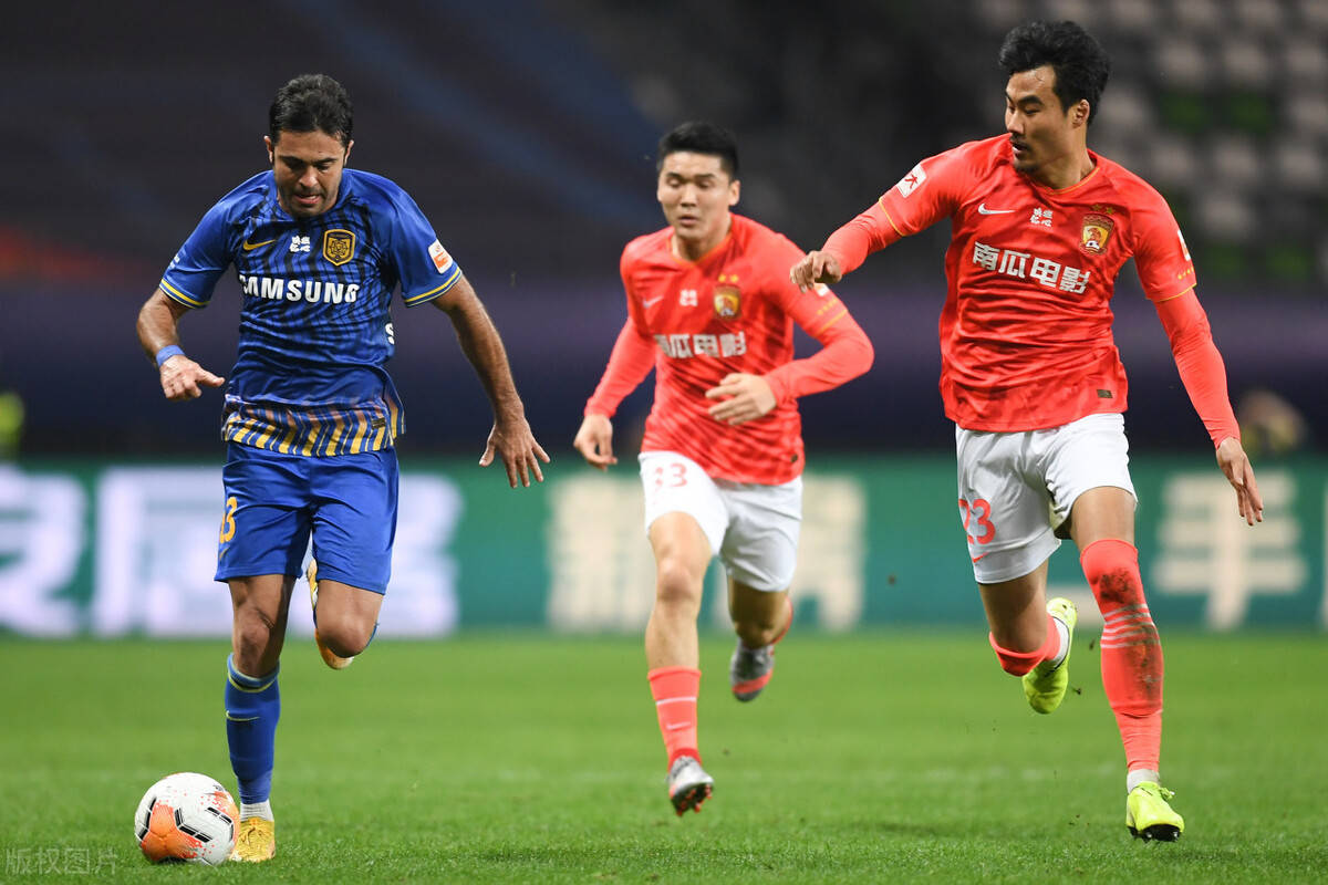 13天前被球迷疯狂喊下课 13天后受万人敬慕 或成中超最佳主帅|十大足球赌注软件(图4)
13天前被球迷疯狂喊下课 13天后受万人敬慕 或成中超最佳主帅|十大足球赌注软件(图4)