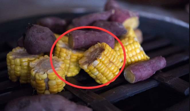 十大足球赌注软件-
视频短信 新媒体时代的“黑科技”!(图6) 足球赌注软件APP